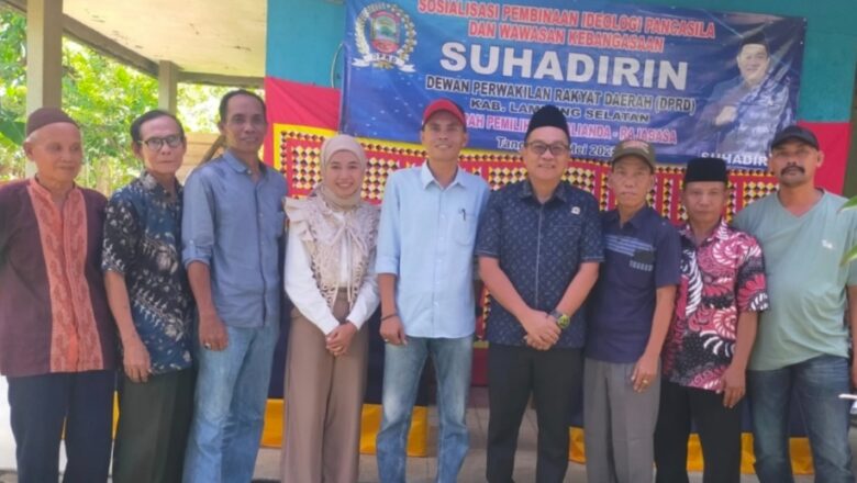 Suhadirin Anggota DPRD Lamsel Sosialisasikan Ideologi Pancasila di Desa Sukaraja