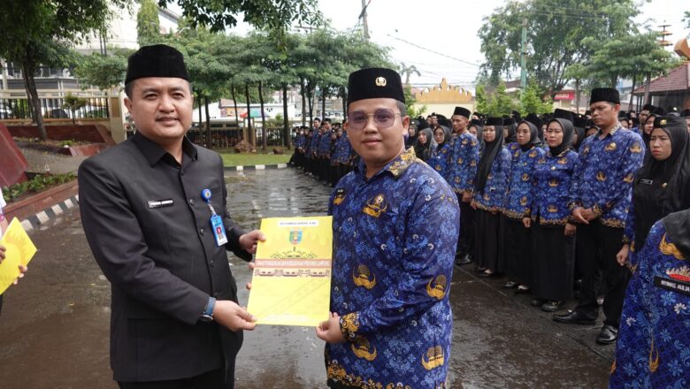 Diguyur Hujan Deras, Disdikbud Lampung Lantik 2.514 Guru Honorer Jadi PPPK