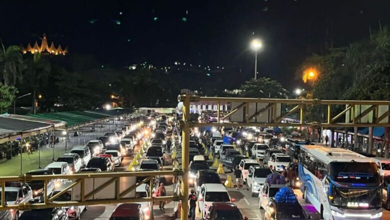 Arus Mudik Lebaran Pada H+3 di Pelabuhan Bakauheni Masih Terus Meningkat