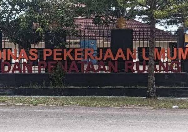 Hasanudin Kabag Bina Marga Dinas PUPR ,Tidak ada Perbaikan Jalan Desa Gunung Terang Tahun ini